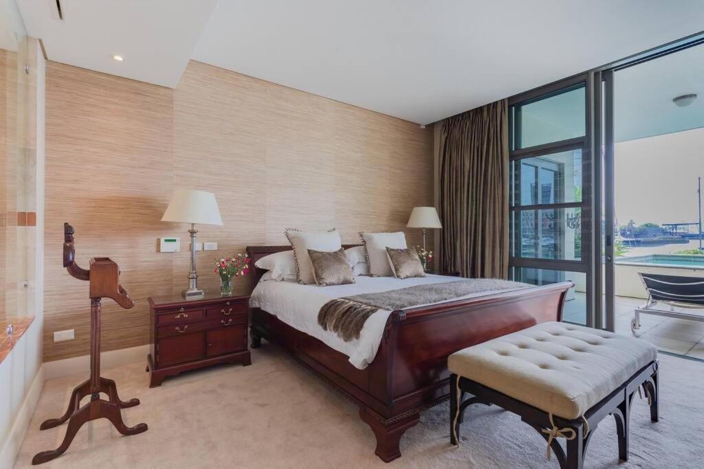 Outstanding V&A Marina Waterfront Apartment Cape Town Bagian luar foto